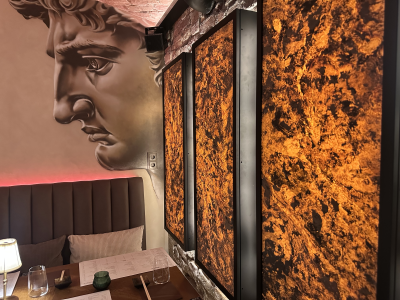 Restaurant interior: Doorsea interior