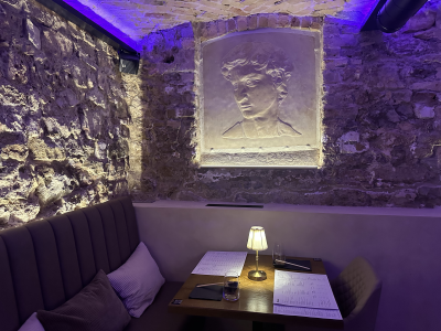 Restaurant interior: Doorsea interior