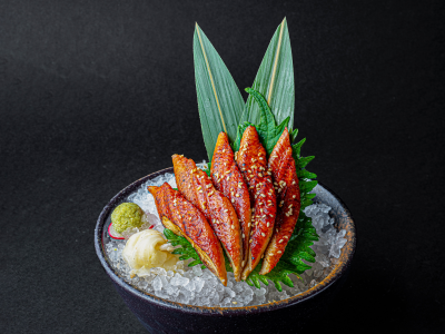 Japanese cuisine: Eel sashimi