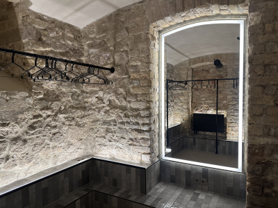 Restaurant interior: Doorsea interior